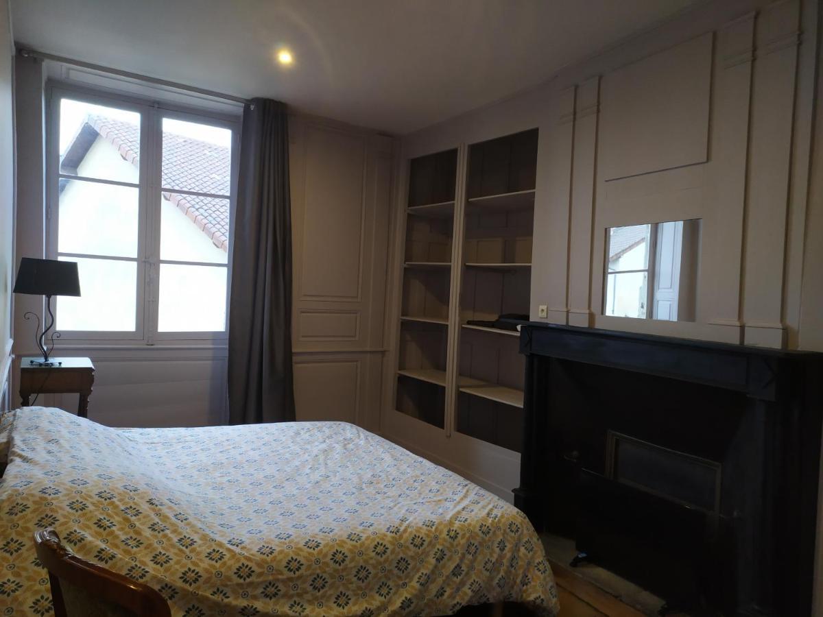 La Rapiette De Noblat Hotel แซ็งต์-เลโอนาร์-เดอ-โนบลาต์ ภายนอก รูปภาพ