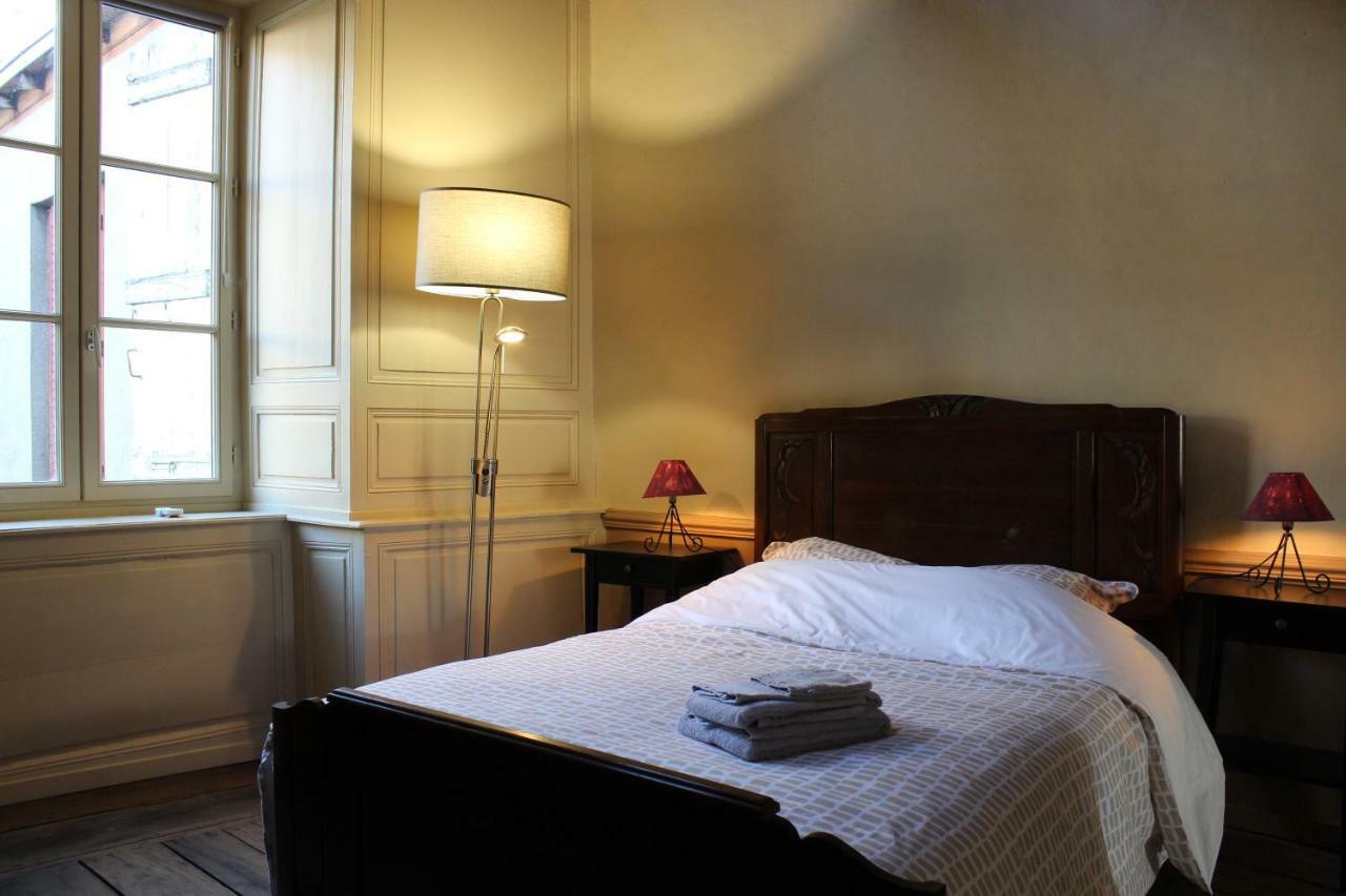 La Rapiette De Noblat Hotel แซ็งต์-เลโอนาร์-เดอ-โนบลาต์ ภายนอก รูปภาพ