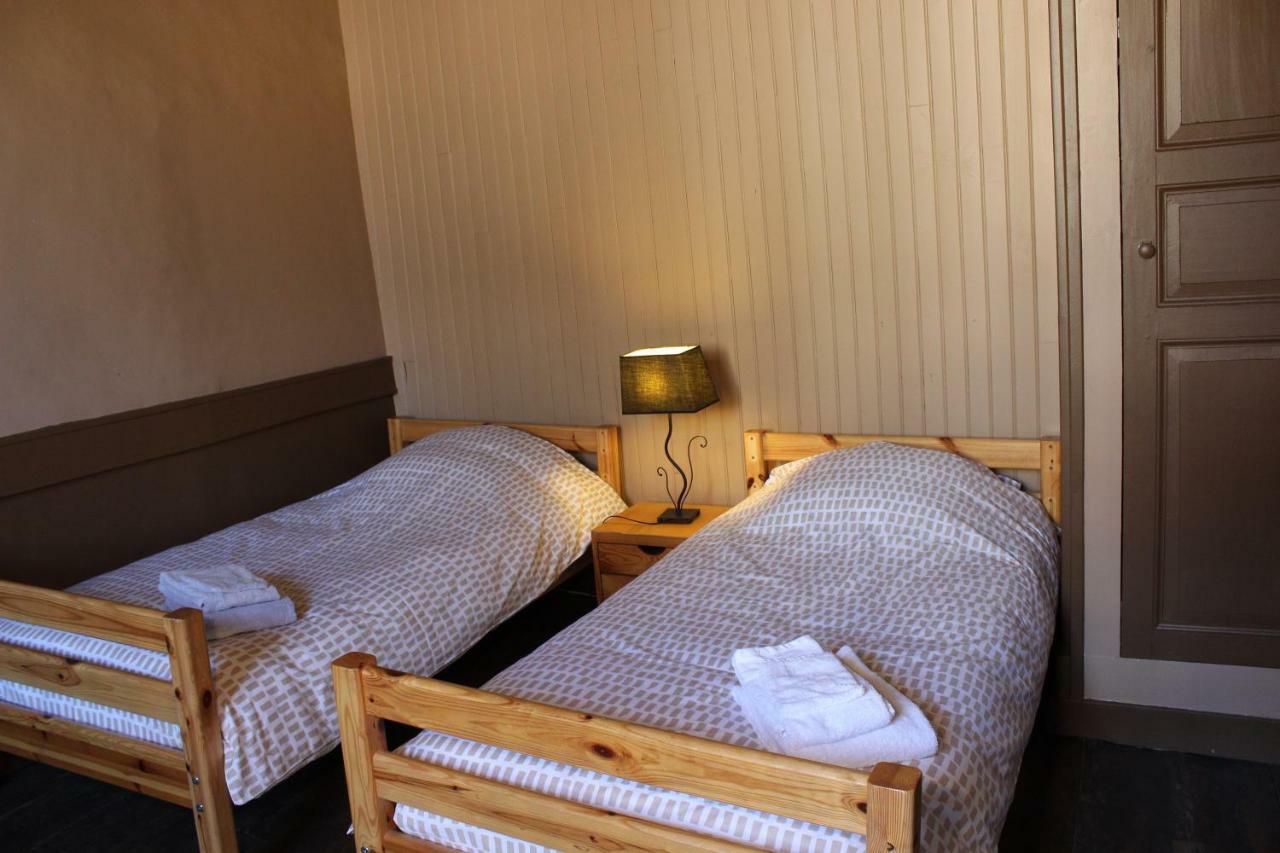 La Rapiette De Noblat Hotel แซ็งต์-เลโอนาร์-เดอ-โนบลาต์ ภายนอก รูปภาพ
